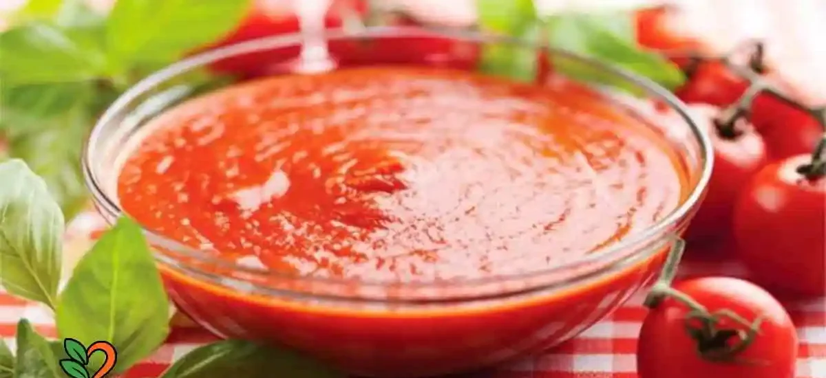 ¿Por qué es bueno comer salsa de tomate casera?