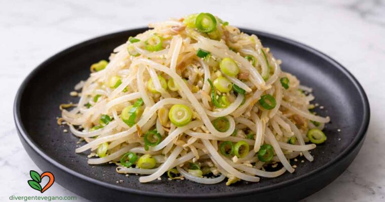 Ensalada coreana de brotes de soja